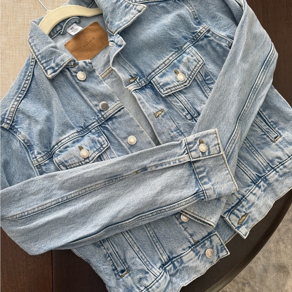 EUC-H&M Blue Denim Jacket : woman’s xs - Picture 3 of 7